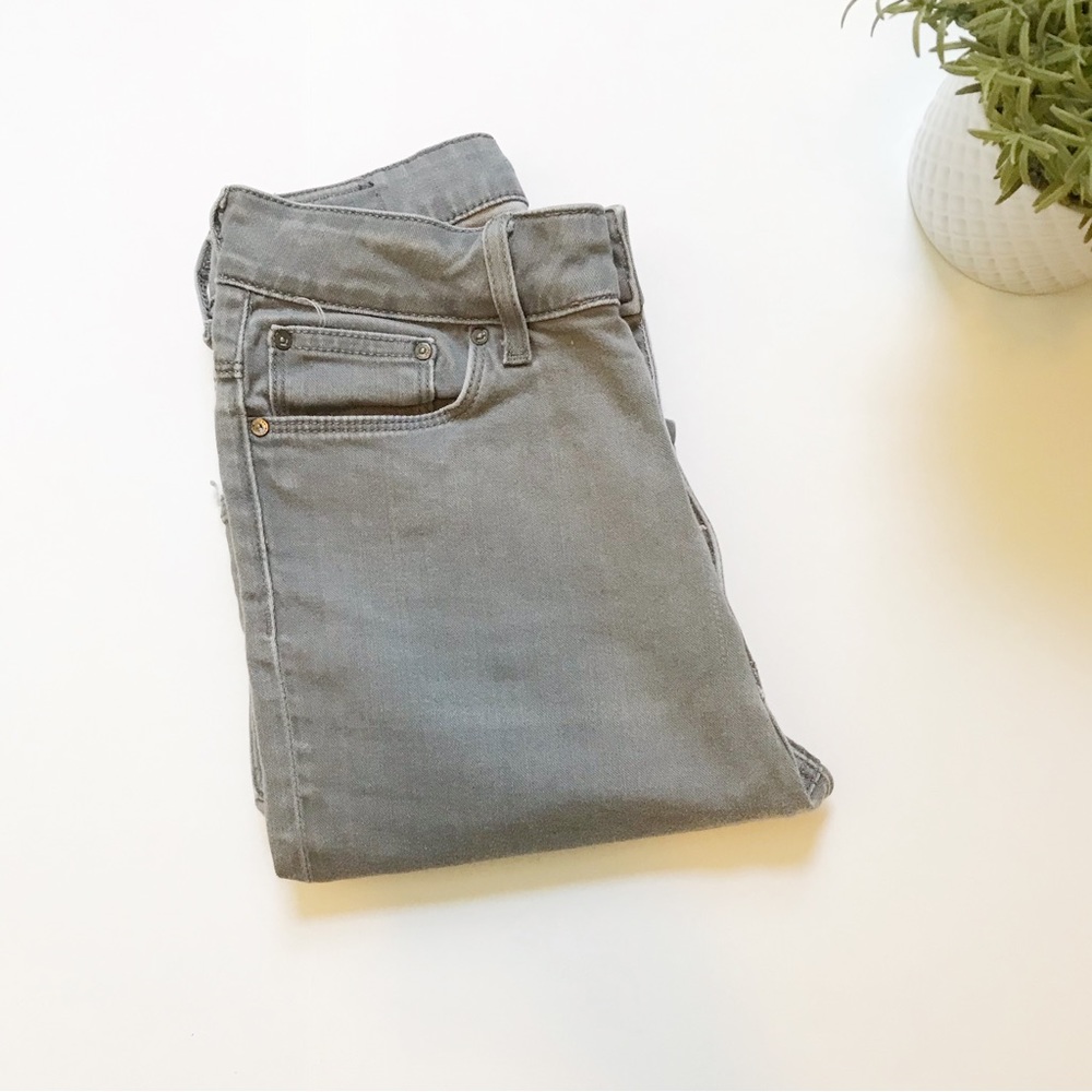 Zara - Grey high waisted jeans - Slim fit